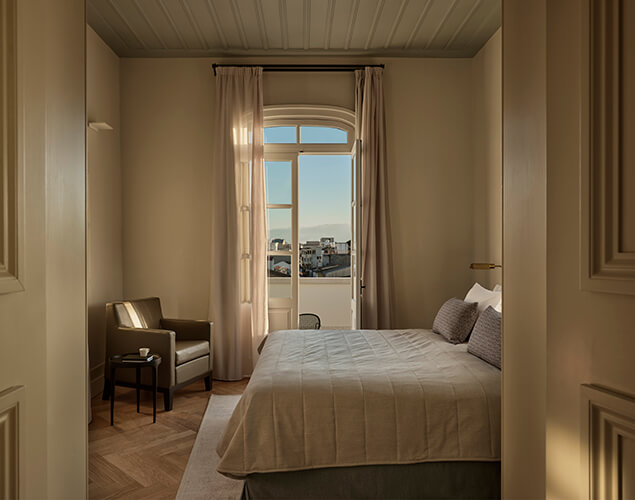 Grande & Luxe with Terrace